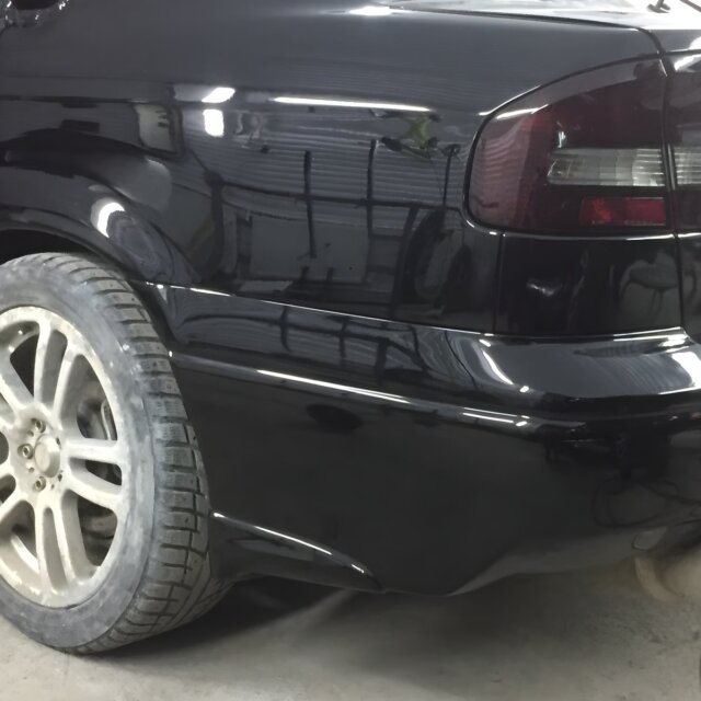 Subaru Legacy B4: ремонт заднего крыла — после