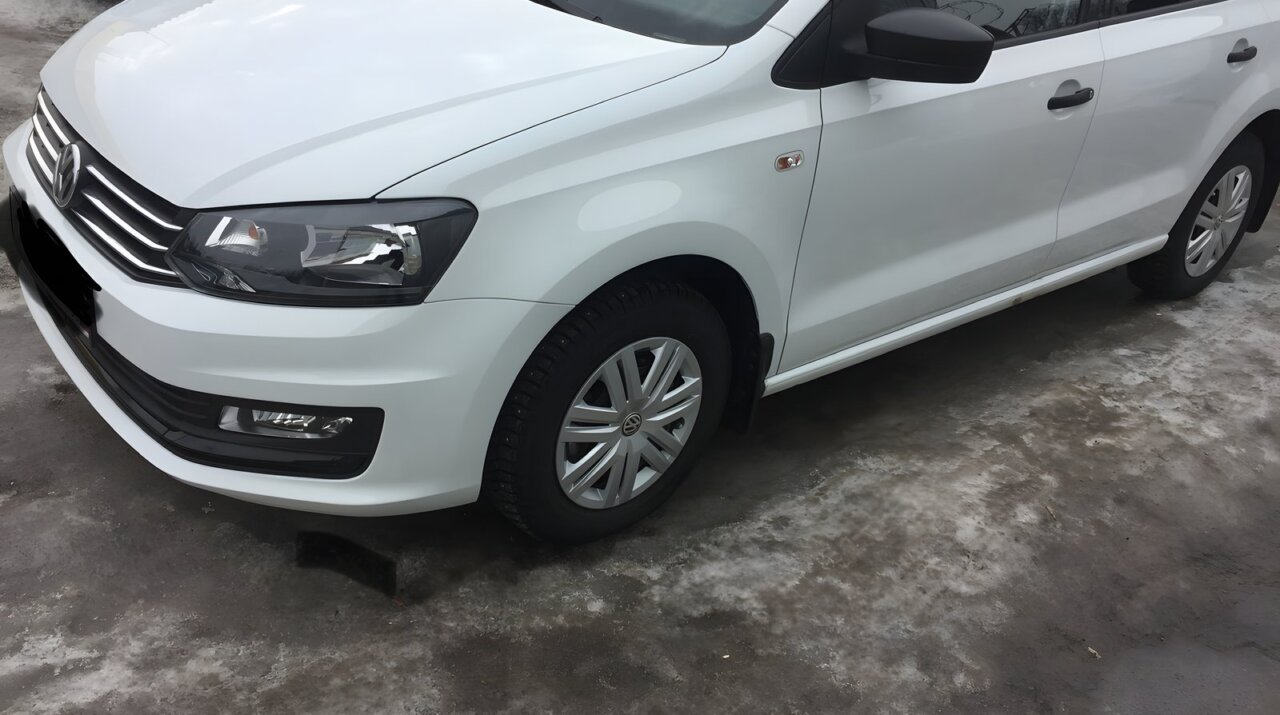Volkswagen Polo: ремонт двери и крыла — после